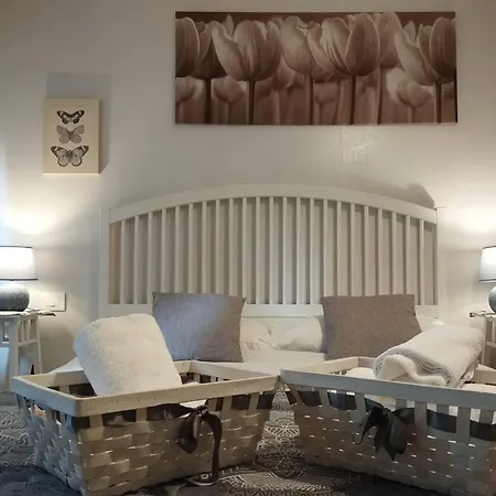 Coffee And The Bed & Breakfast Rome