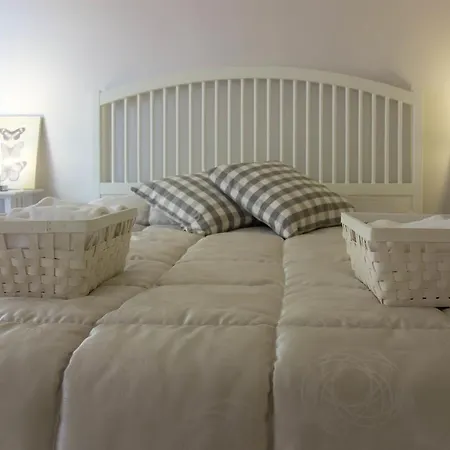 Coffee And The Bed & Breakfast *