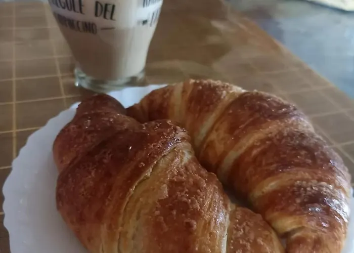 Coffee And The Frühstückspension Rom